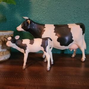 Breyer Traditional Holstein Cow And Calf